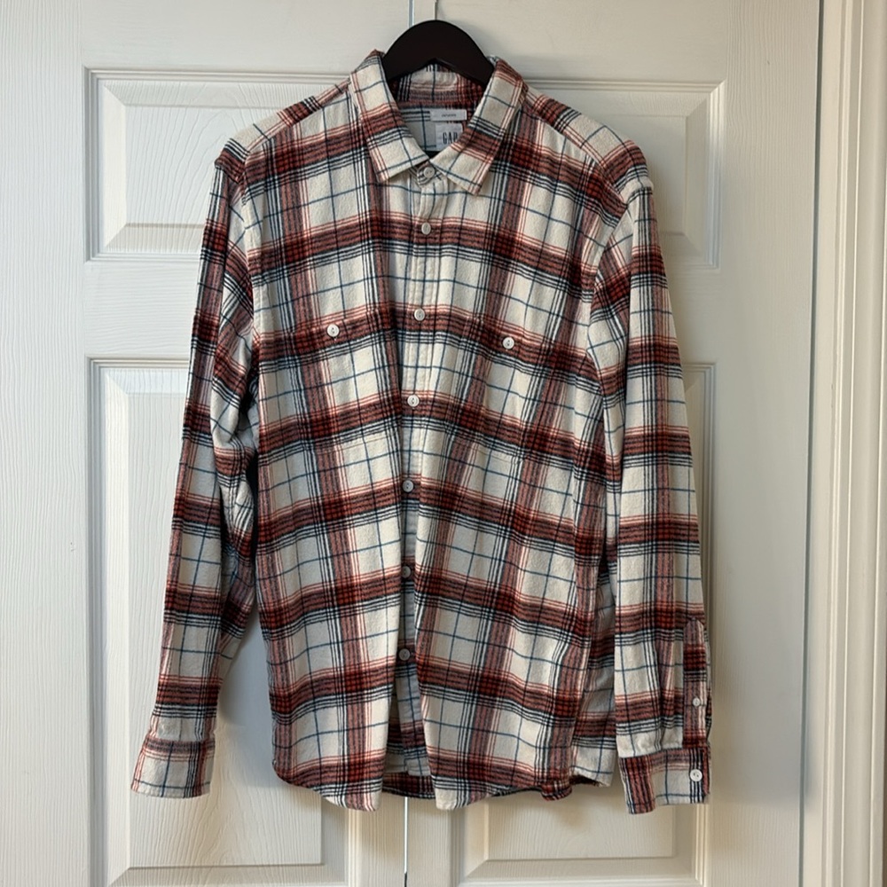 GAP Men's Casual Plaid Shirt - Red, White, and Blue